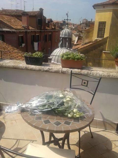 B&B La Terrazza Dei Miracoli Venedig Eksteriør billede