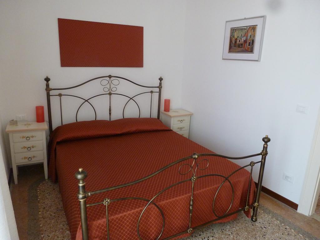 B&B La Terrazza Dei Miracoli Venedig Værelse billede