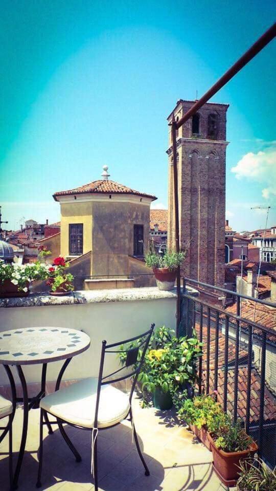 B&B La Terrazza Dei Miracoli Venedig Eksteriør billede